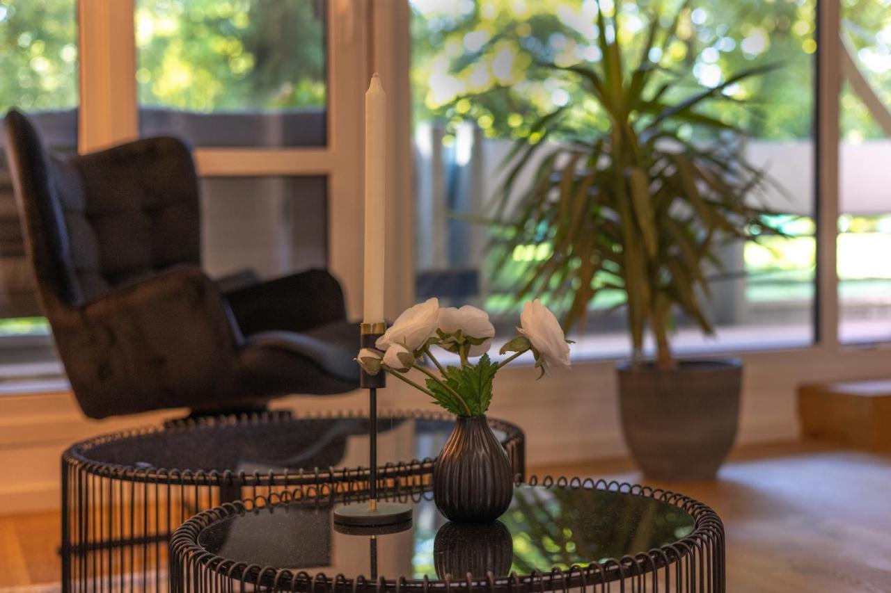 Sweethome - Luxus Pur - Grosse Kueche, 2 Baeder, 2 Terrassen Ottobrunn Esterno foto